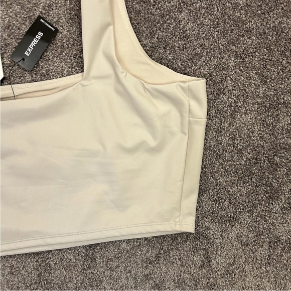 Express Women’s Body Contour Faux Leather Square Neck Cropped Tank Size XL - NWT - Picture 8 of 16